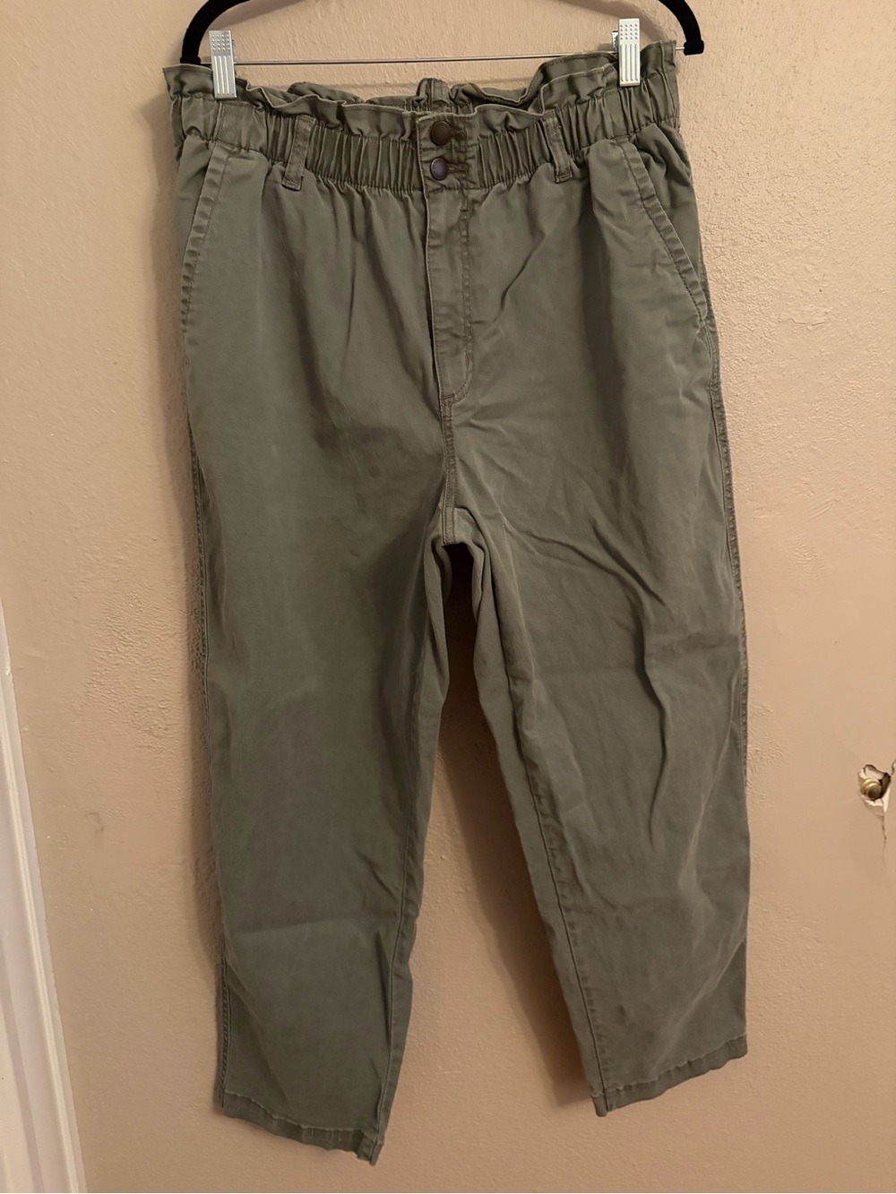 Universal Thread Olive Green Paperbag Waist Chinos